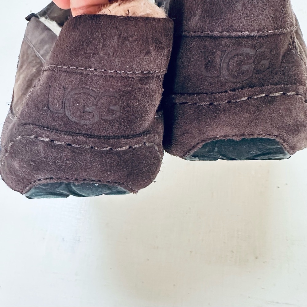 NWOT/B Ugg Men's Ascot Slipper , Dark Brown Suede corduroy, Size US 18 - Picture 6 of 11